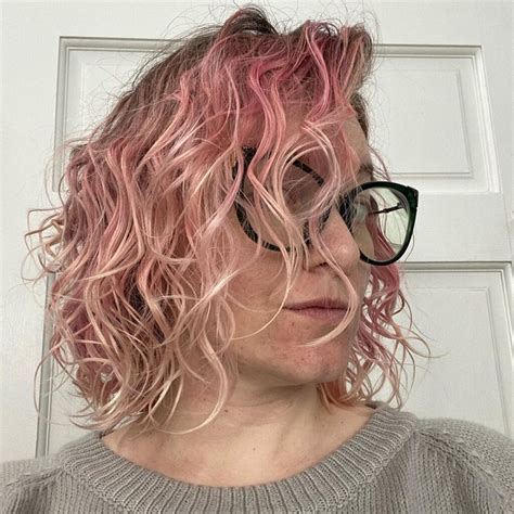 Cabelo curto ondulado: como cuidar, finalizar e 60 cortes .